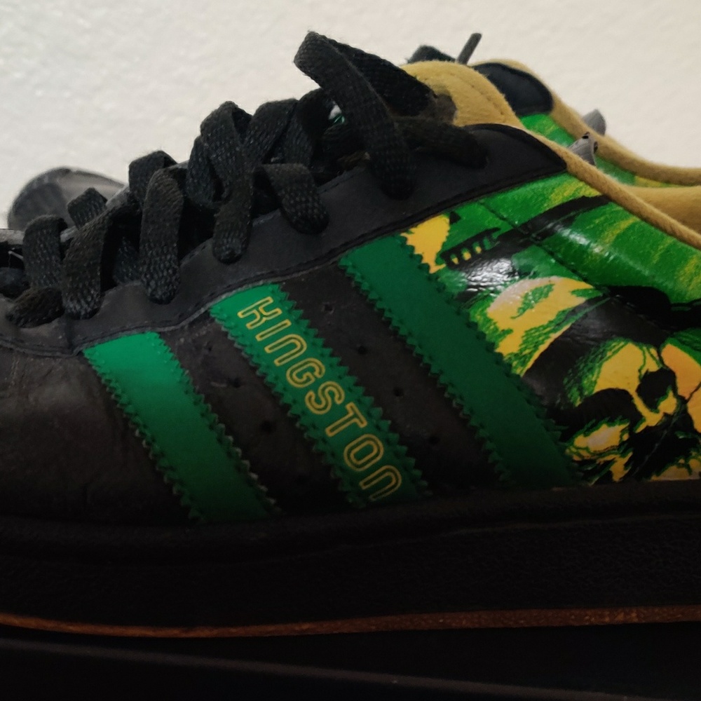 Adidas Kingston sneakers